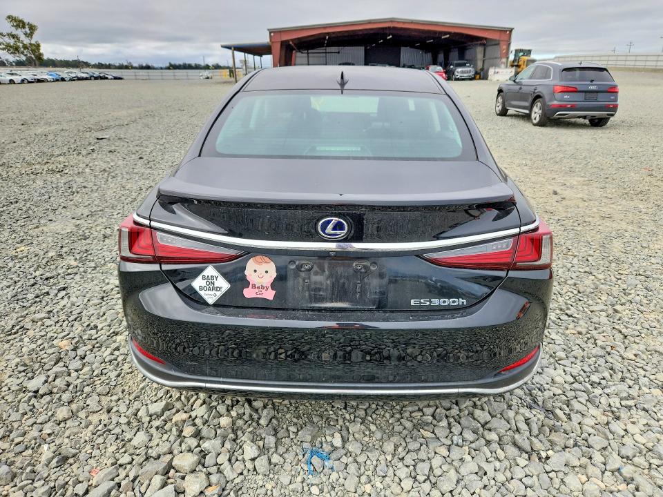 57887806 :رقم المزاد ، 58AB21B16KU001362 vin ، 2019 Lexus Es مزاد بيع