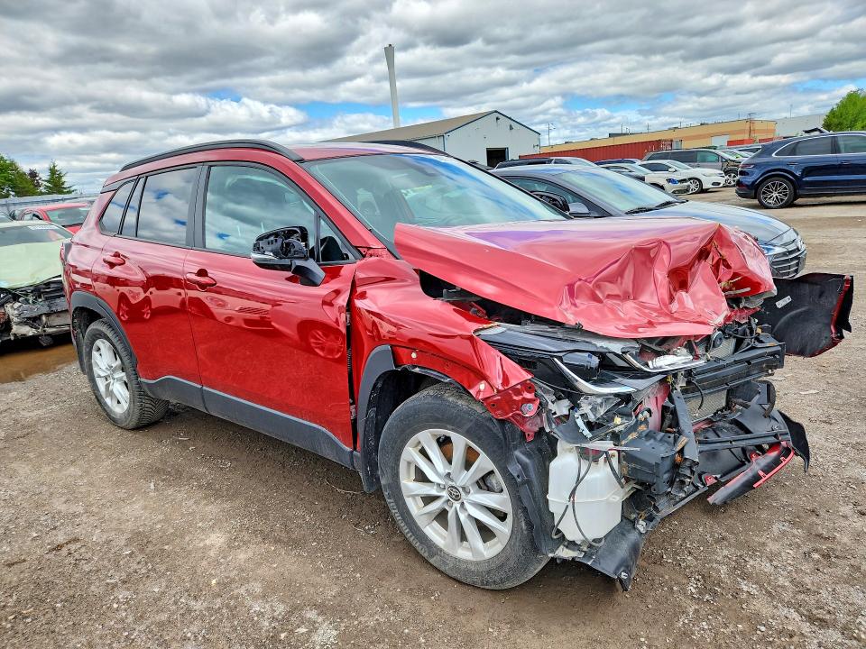 2022 Toyota Corolla Cross მანქანა იყიდება აუქციონზე, vin: 7MUBAABG6NV038042, აუქციონის ნომერი: 49264726