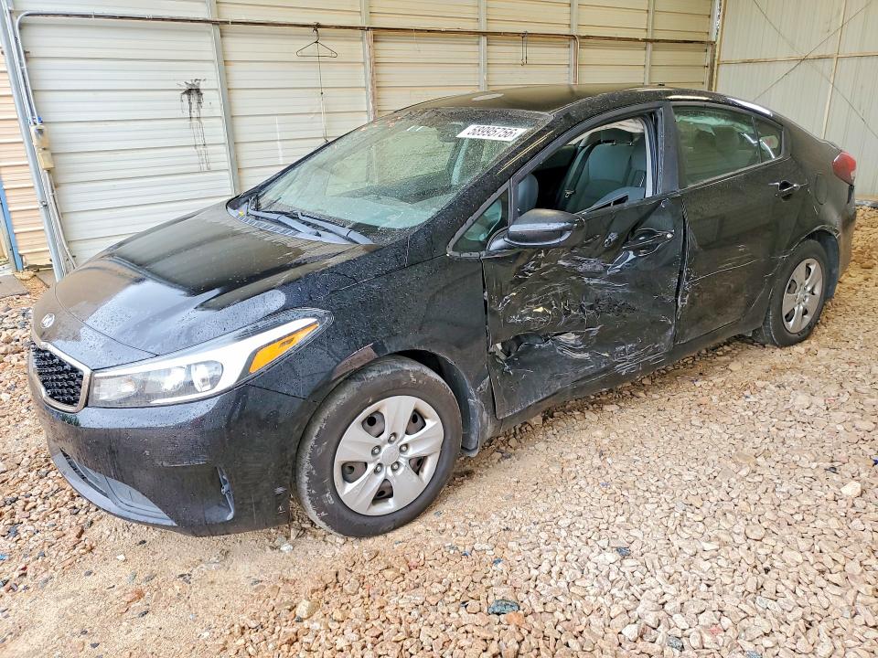 2017 Kia Forte მანქანა იყიდება აუქციონზე, vin: 3KPFL4A76HE135667, აუქციონის ნომერი: 58995756