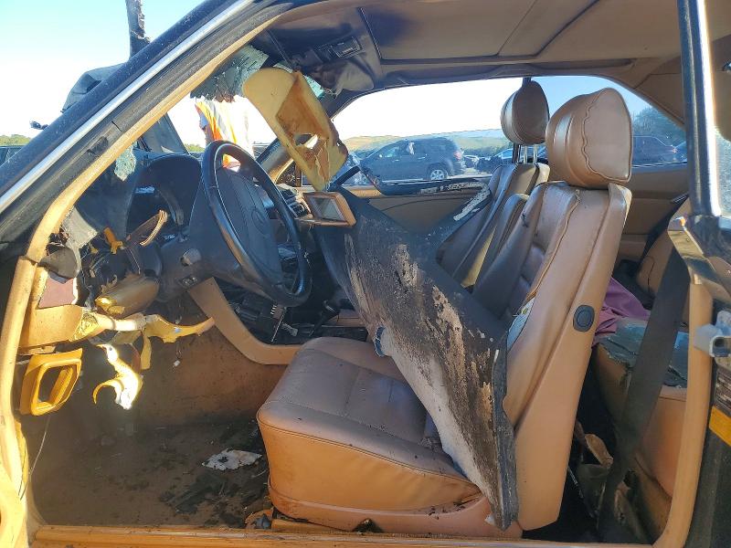55916846 :رقم المزاد ، WDBCA45D9HA331421 vin ، 1987 Mercedes-benz 560 مزاد بيع