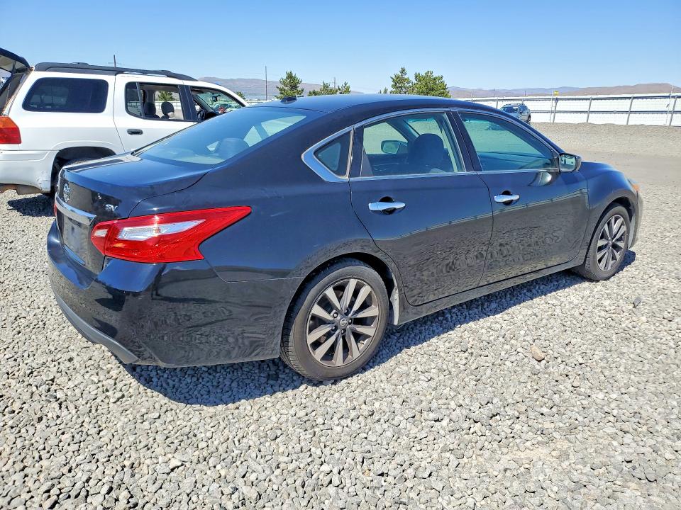 55765926 :رقم المزاد ، 1N4AL3APXHC289218 vin ، 2017 Nissan Altima مزاد بيع