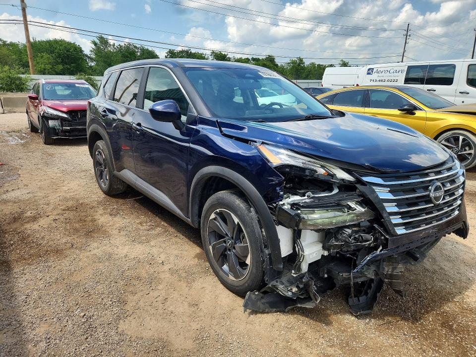 55615826 :رقم المزاد ، 5N1BT3BA8SC832657 vin ، 2025 Nissan Rogue مزاد بيع