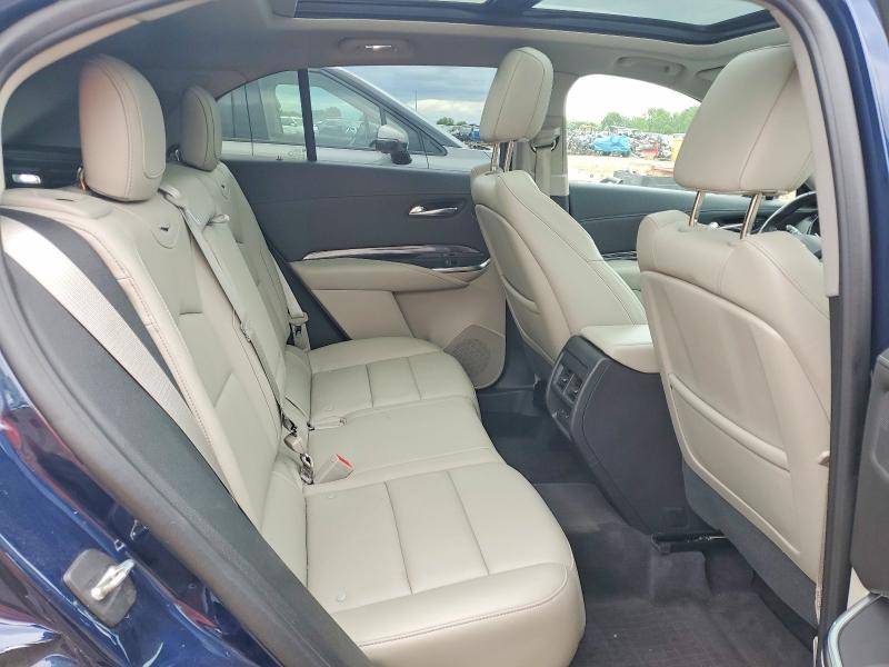 56852946 :رقم المزاد ، 1GYFZBR4XLF025694 vin ، 2020 Cadillac Xt4 مزاد بيع