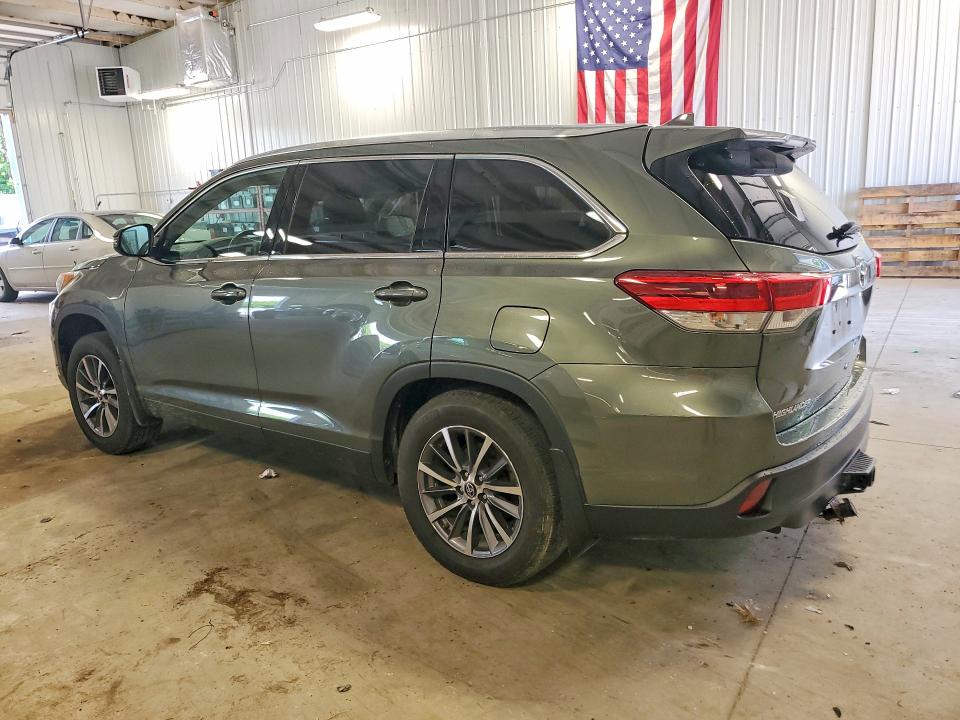 55776886 :رقم المزاد ، 5TDJZRFH4KS724656 vin ، 2019 Toyota Highlander مزاد بيع