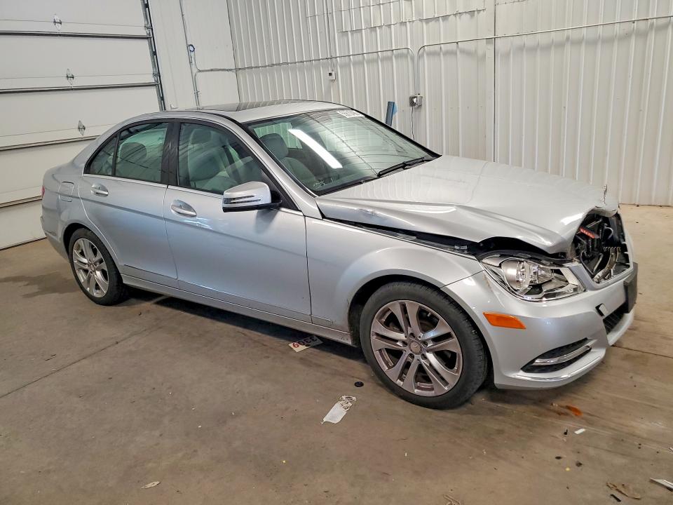 55610466 :رقم المزاد ، WDDGF8BB4CA606030 vin ، 2012 Mercedes-benz C مزاد بيع