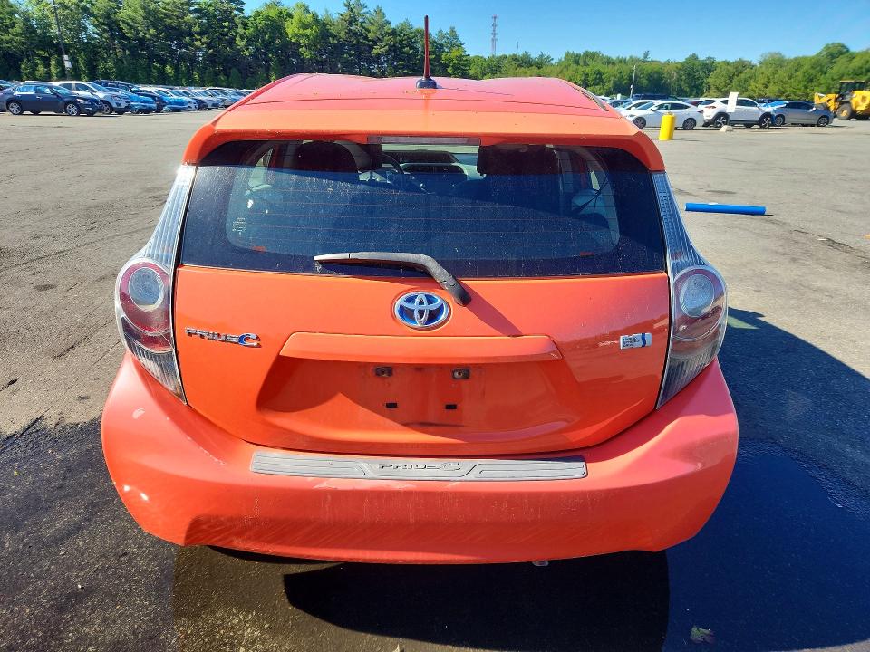 Продажа на аукционе авто 2012 Toyota Prius C, vin: JTDKDTB31C1002697, номер лота: 56422066