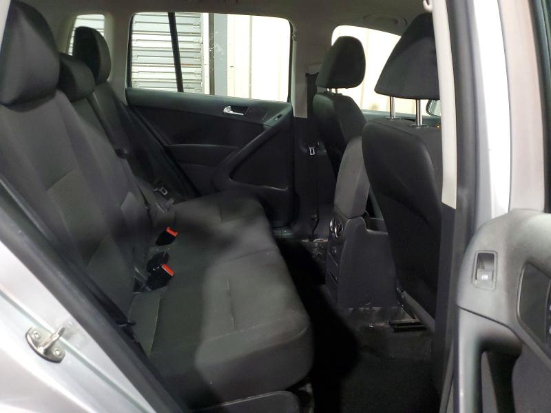 2017 Volkswagen Tiguan მანქანა იყიდება აუქციონზე, vin: WVGBV7AX5HK048183, აუქციონის ნომერი: 58799916