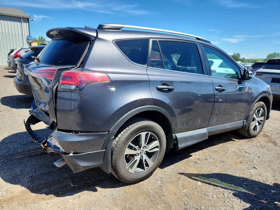 Продаж на аукціоні авто 2018 Toyota Rav4, vin: 2T3RFREV1JW851719, номер лоту: 57509636