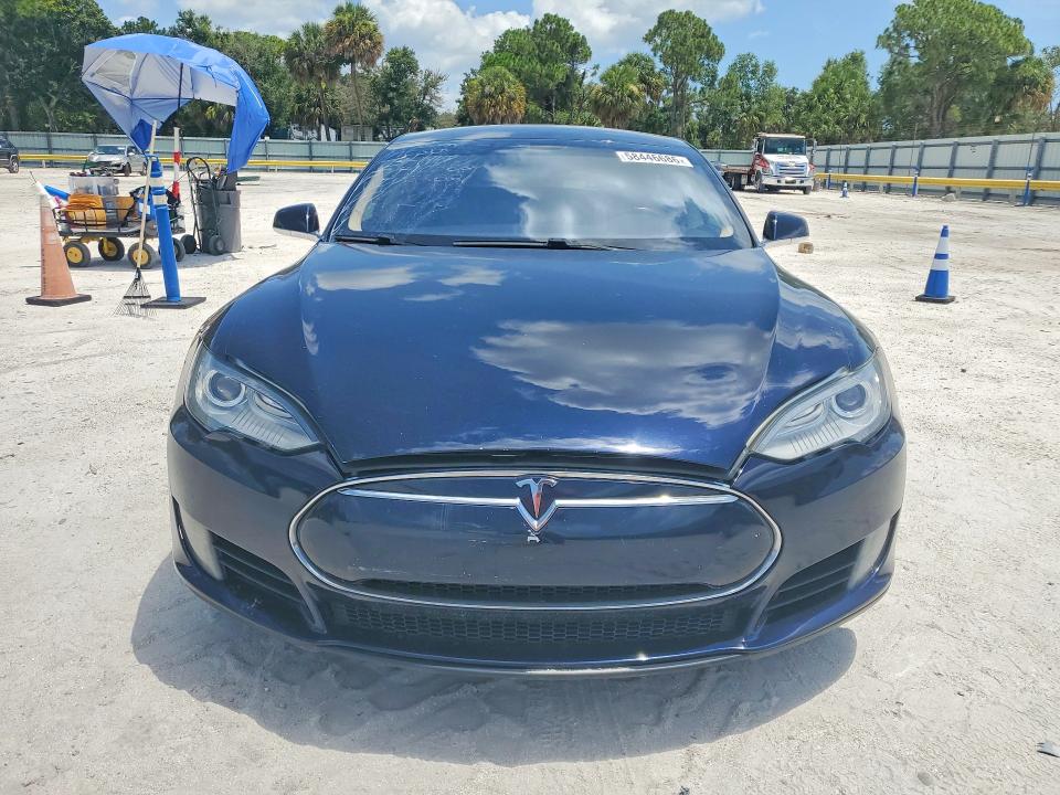 Продажа на аукционе авто 2013 Tesla Model S, vin: 5YJSA1CG1DFP03621, номер лота: 58446686