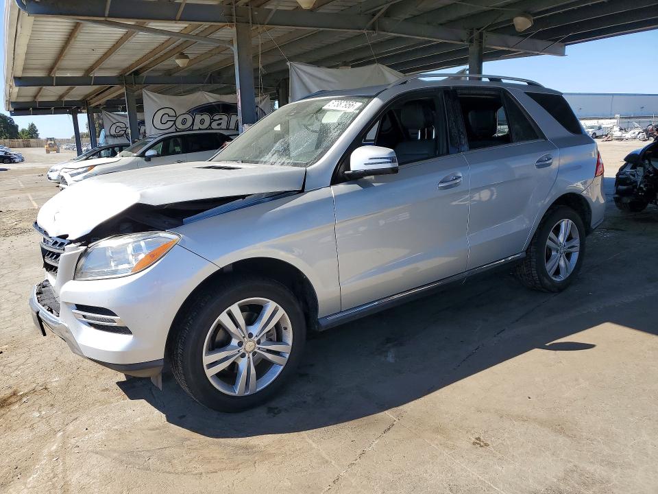 2015 Mercedes-benz Ml მანქანა იყიდება აუქციონზე, vin: 4JGDA5HB8FA484970, აუქციონის ნომერი: 57387956