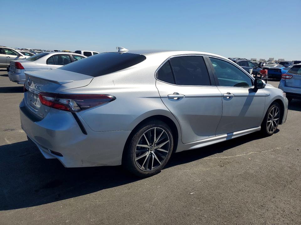 Продажа на аукционе авто 2021 Toyota Camry, vin: 4T1G31AK5MU553880, номер лота: 59129696