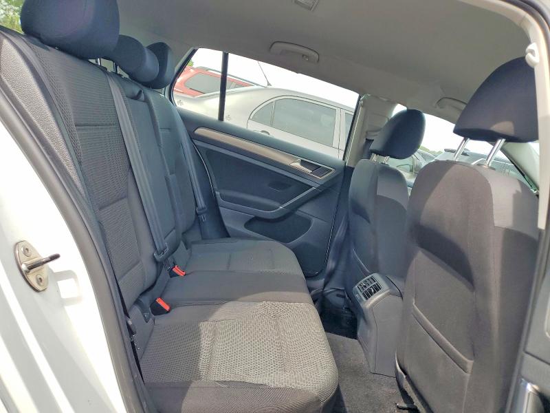 57953266 :رقم المزاد ، 3VW217AU1GM037224 vin ، 2016 Volkswagen Golf مزاد بيع