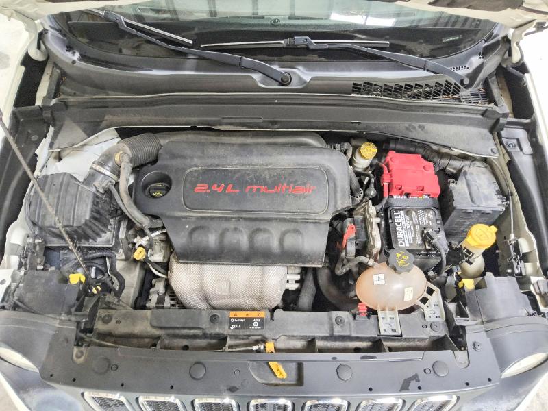 Продажа на аукционе авто 2018 Jeep Renegade, vin: ZACCJABBXJPH43307, номер лота: 58745796