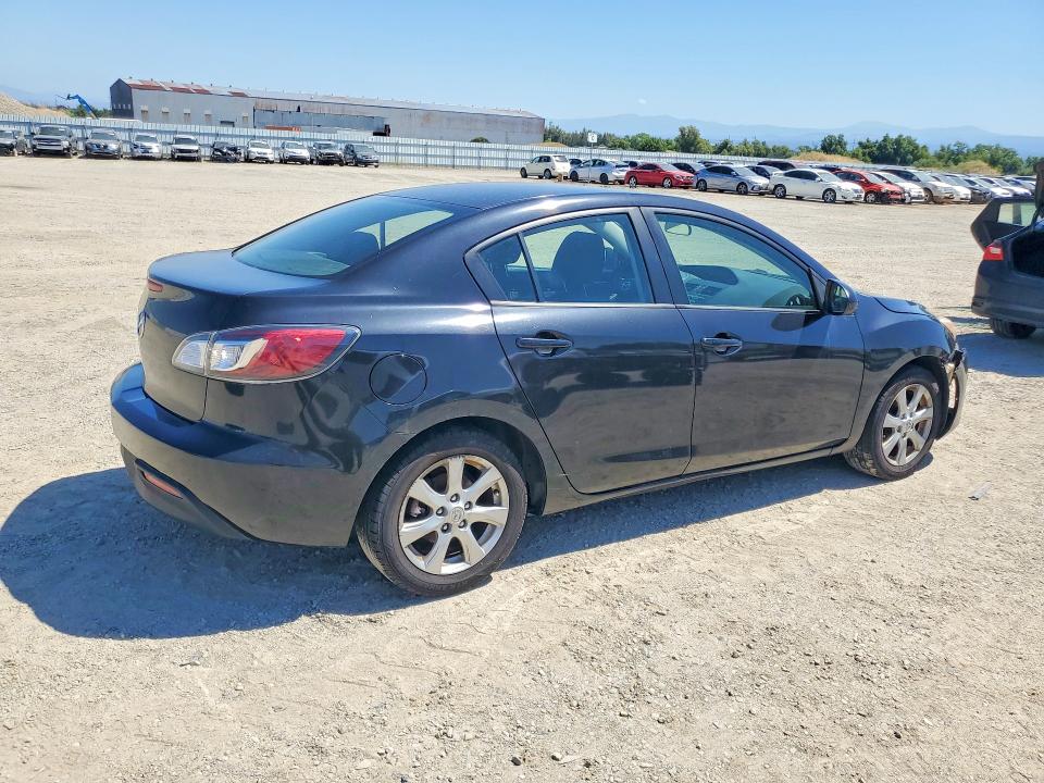 58737186 :رقم المزاد ، JM1BL1VG2B1481331 vin ، 2011 Mazda 3 مزاد بيع