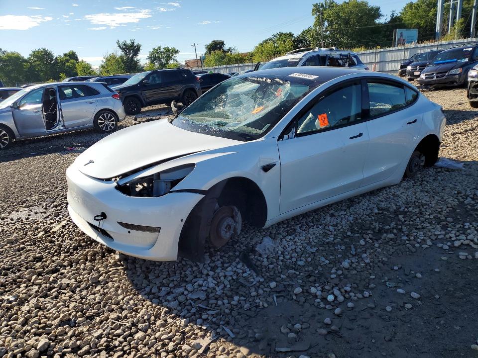 2022 Tesla Model 3 მანქანა იყიდება აუქციონზე, vin: 5YJ3E1EB0NF180541, აუქციონის ნომერი: 57454636