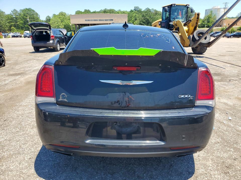 55845406 :رقم المزاد ، 2C3CCABG2JH231570 vin ، 2018 Chrysler 300 مزاد بيع