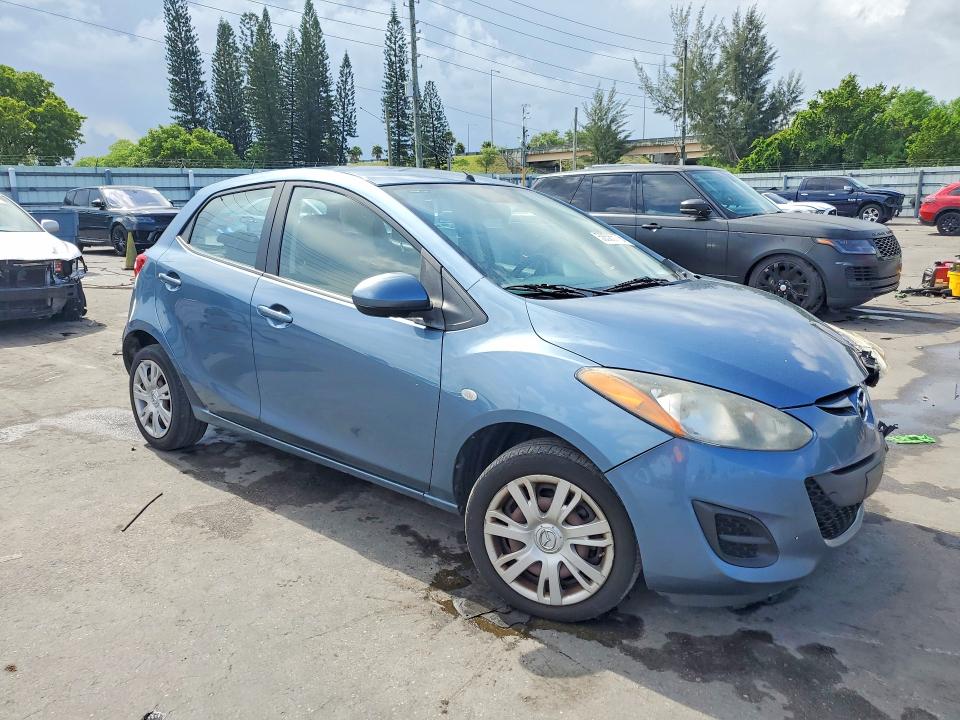 58586776 :رقم المزاد ، JM1DE1KZ9E0171826 vin ، 2014 Mazda Mazda2 مزاد بيع