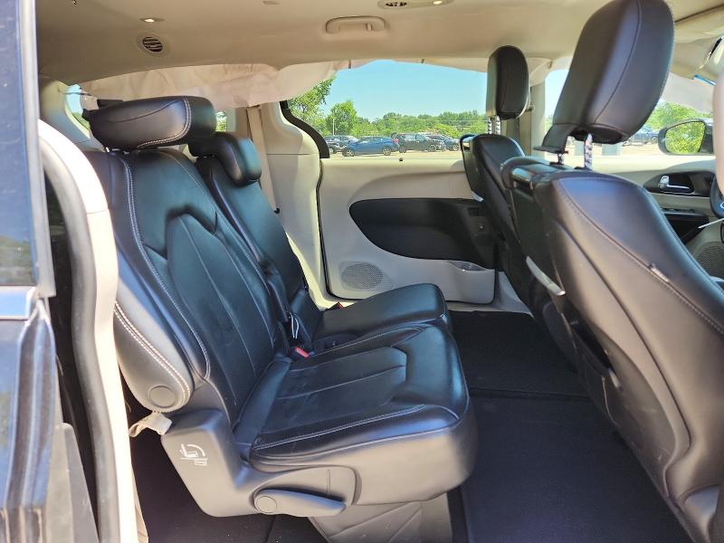 55776596 :رقم المزاد ، 2C4RC1BG7NR138484 vin ، 2022 Chrysler Pacifica مزاد بيع