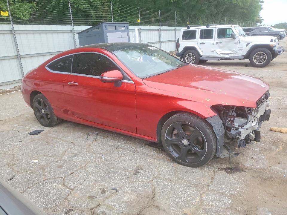 58600996 :رقم المزاد ، WDDWJ4KB5HF328364 vin ، 2017 Mercedes-benz C مزاد بيع
