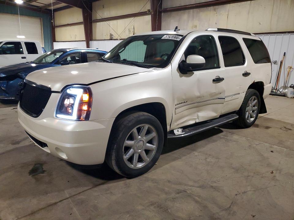 57928966 :رقم المزاد ، 1GKS2EEF4BR242676 vin ، 2011 Gmc Yukon مزاد بيع