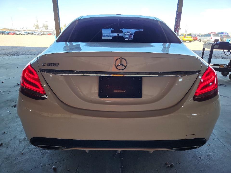 57886496 :رقم المزاد ، 55SWF4JBXJU279538 vin ، 2018 Mercedes-benz C مزاد بيع