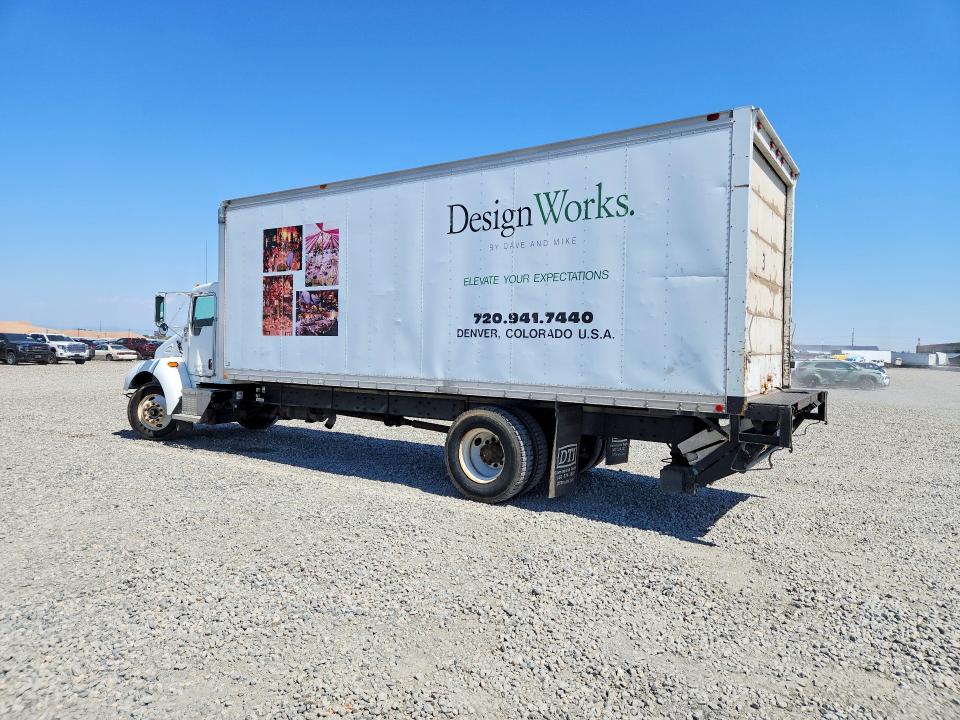 59138266 :رقم المزاد ، 2NKMHD6X94M065751 vin ، 2004 Kenworth Construction مزاد بيع