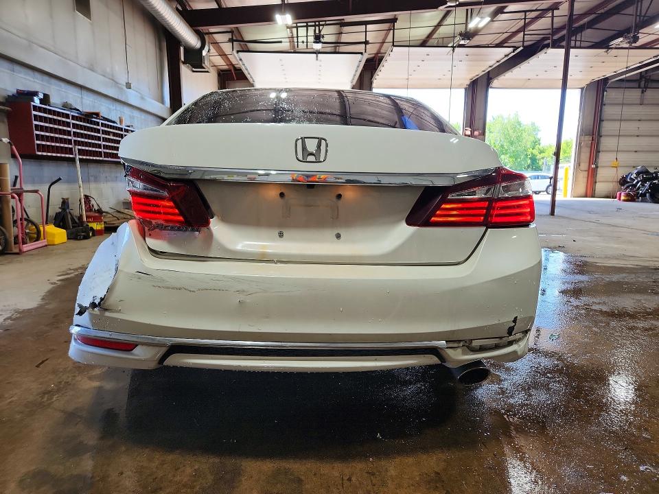 Продажа на аукционе авто 2017 Honda Accord, vin: 1HGCR2F35HA294907, номер лота: 56309006