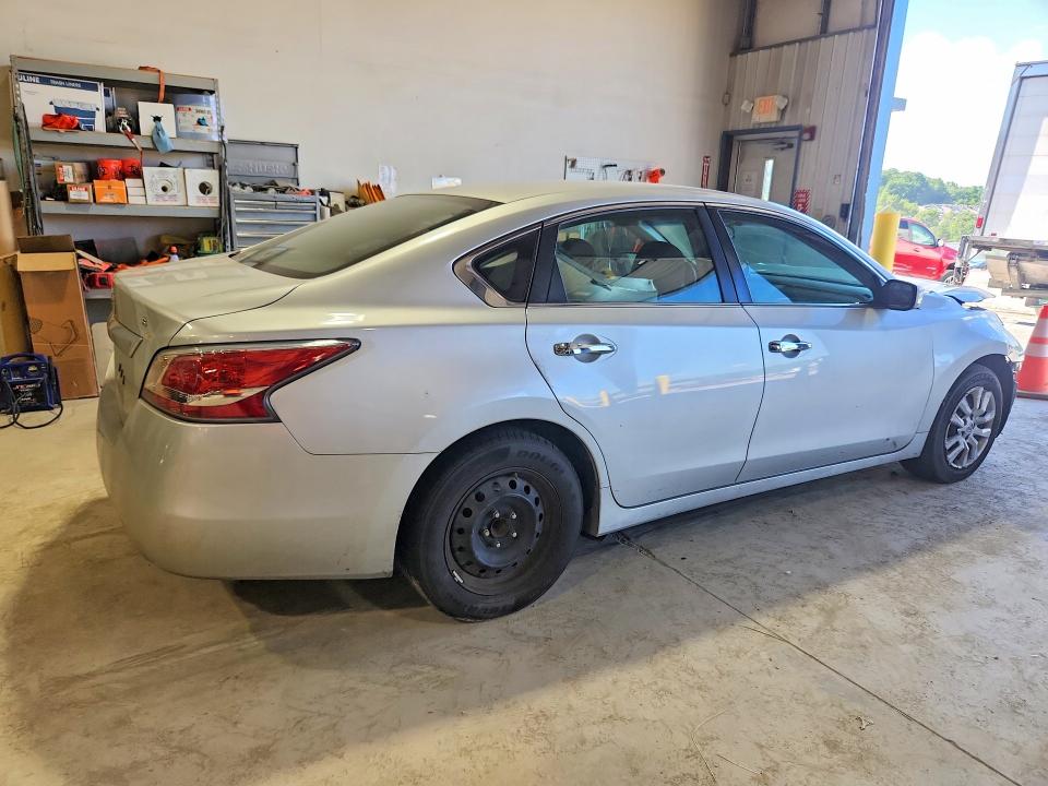 2015 Nissan Altima მანქანა იყიდება აუქციონზე, vin: 1N4AL3AP0FC170638, აუქციონის ნომერი: 58304526