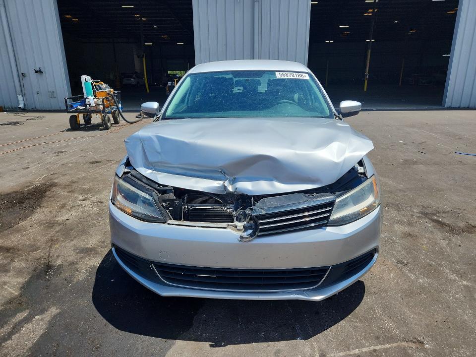 2014 Volkswagen Jetta მანქანა იყიდება აუქციონზე, vin: 3VWD17AJ2EM215427, აუქციონის ნომერი: 56870186