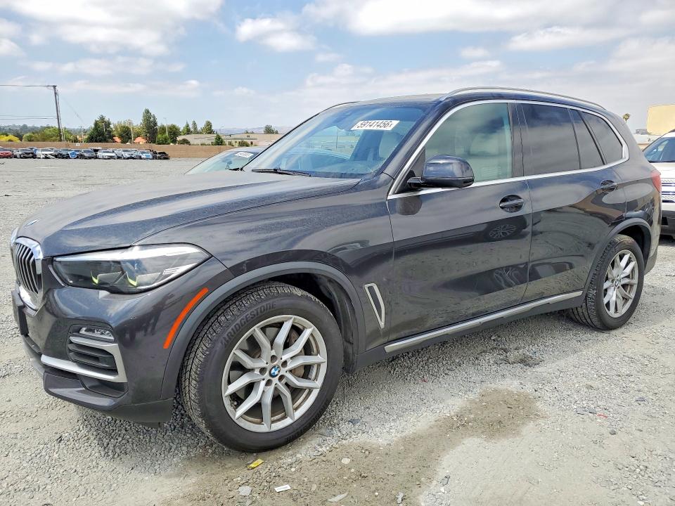 59141456 :رقم المزاد ، 5UXCR4C07LLW63380 vin ، 2020 Bmw X5 مزاد بيع