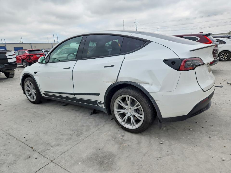 58070266 :رقم المزاد ، 7SAYGDEE9NF434469 vin ، 2022 Tesla Model Y مزاد بيع
