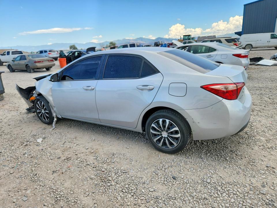 58812096 :رقم المزاد ، 2T1BURHE5HC760525 vin ، 2017 Toyota Corolla مزاد بيع