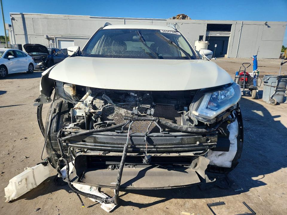 2018 Nissan Rogue მანქანა იყიდება აუქციონზე, vin: 5N1AT2MV4JC850593, აუქციონის ნომერი: 56347346