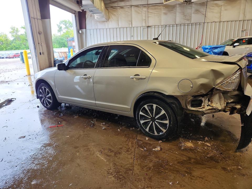 2010 Ford Fusion მანქანა იყიდება აუქციონზე, vin: 3FAHP0HA8AR365657, აუქციონის ნომერი: 58353376