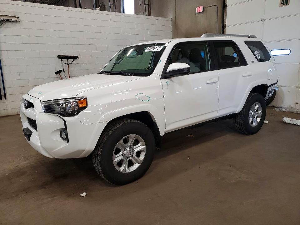 58246176 :رقم المزاد ، JTEBU5JR4J5595121 vin ، 2018 Toyota 4runner مزاد بيع