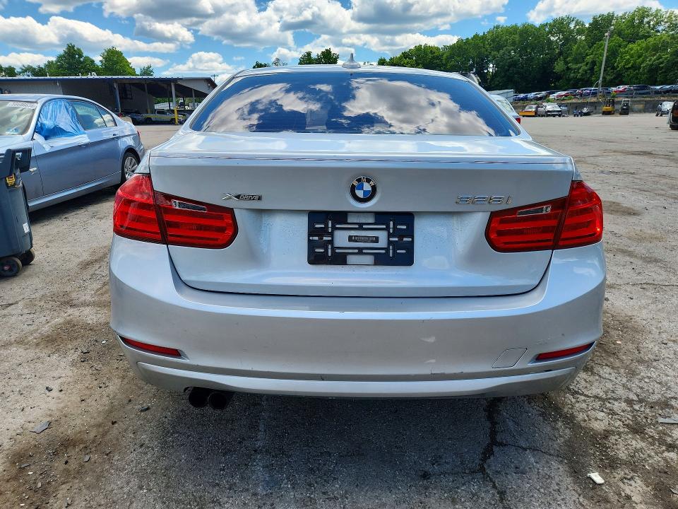 2014 Bmw 328 მანქანა იყიდება აუქციონზე, vin: WBA3B5C59EP540924, აუქციონის ნომერი: 58155926