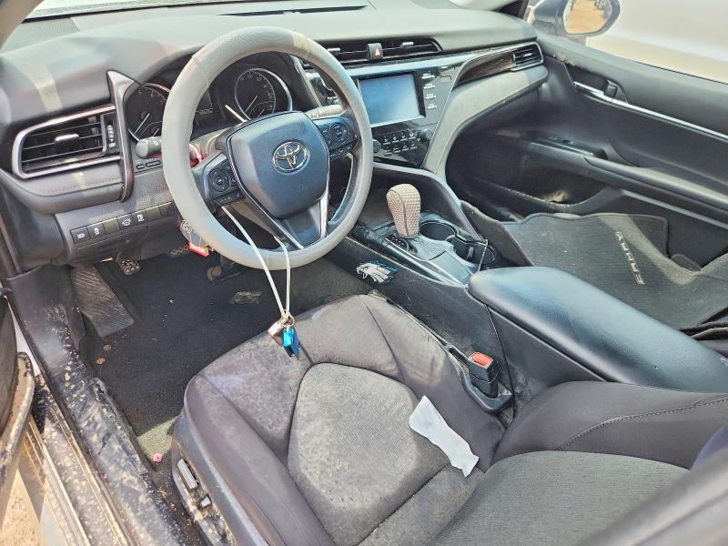 58196726 :رقم المزاد ، 4T1B11HK0KU810219 vin ، 2019 Toyota Camry مزاد بيع