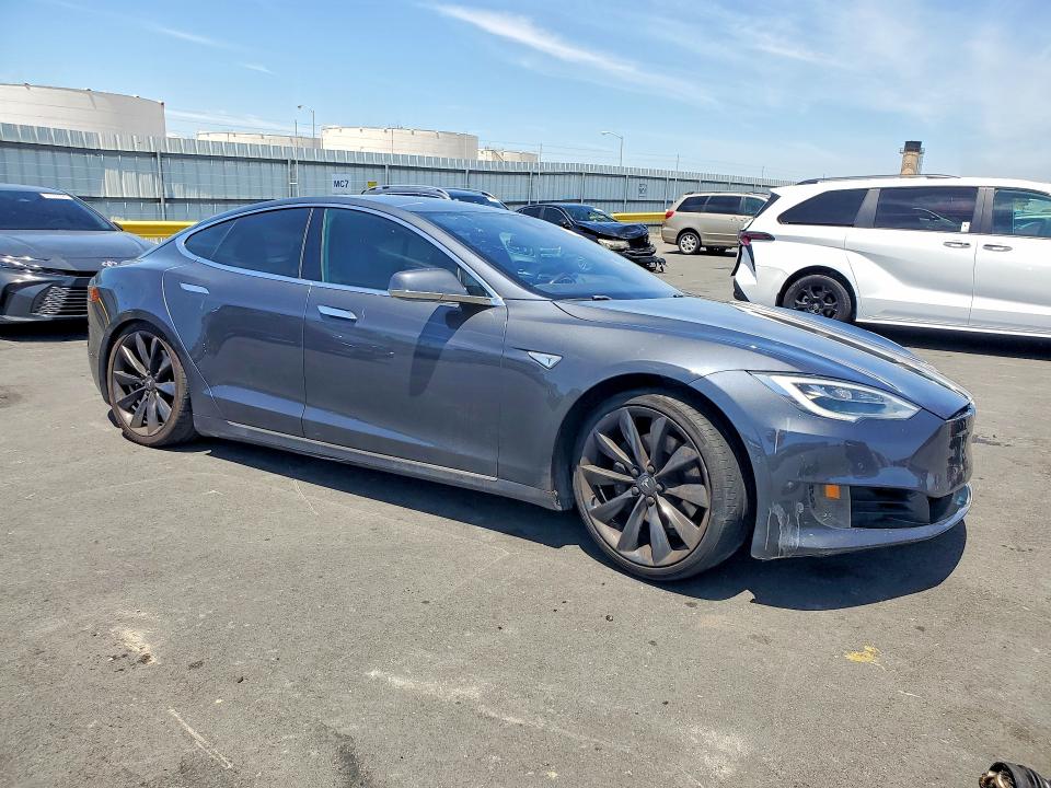 55804456 :رقم المزاد ، 5YJSA1E1XGF147080 vin ، 2016 Tesla Model S مزاد بيع