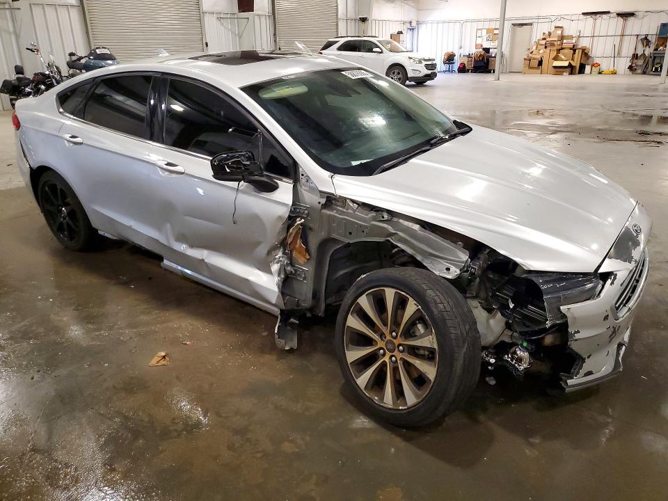 56876666 :رقم المزاد ، 3FA6P0T98KR254029 vin ، 2019 Ford Fusion مزاد بيع