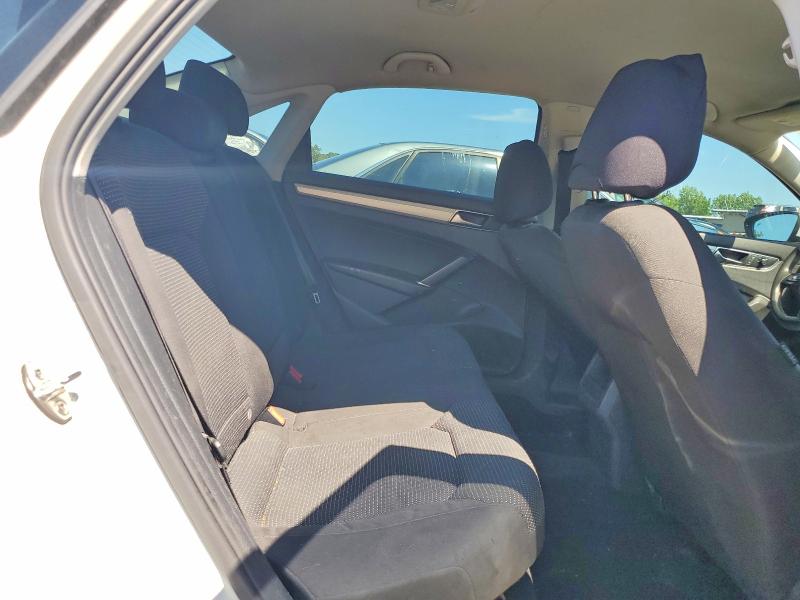 56186756 :رقم المزاد ، 1VWAA7A30JC016604 vin ، 2018 Volkswagen Passat مزاد بيع