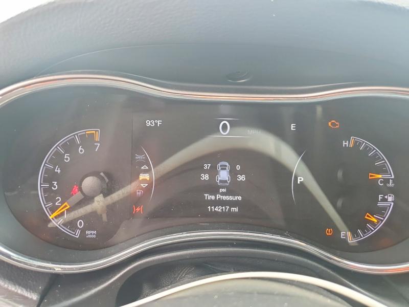 56771766 :رقم المزاد ، 1C4RJFBG2JC423812 vin ، 2018 Jeep Grand Cherokee مزاد بيع