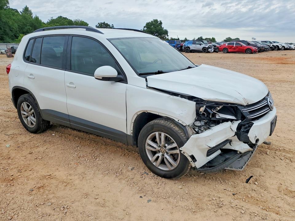 Продажа на аукционе авто 2016 Volkswagen Tiguan, vin: WVGBV7AX8GW546062, номер лота: 57634826
