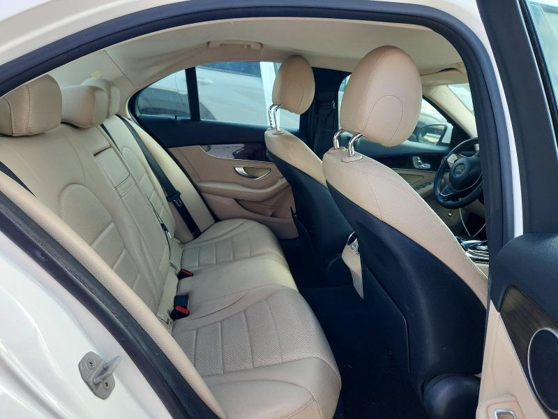 57849836 :رقم المزاد ، 55SWF4JB4FU051767 vin ، 2015 Mercedes-benz C مزاد بيع