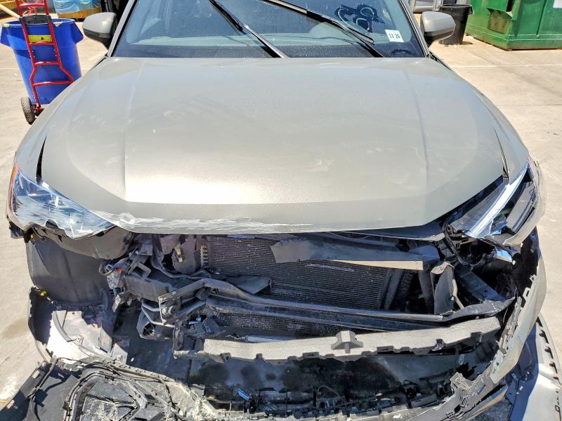 55675566 :رقم المزاد ، WA1DECF30M1142560 vin ، 2021 Audi Q3 مزاد بيع