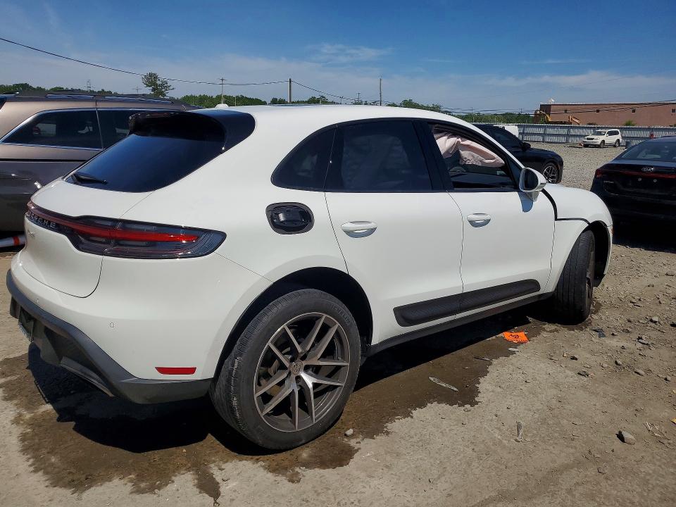 Продаж на аукціоні авто 2022 Porsche Macan, vin: WP1AA2A53NLB10746, номер лоту: 56245836
