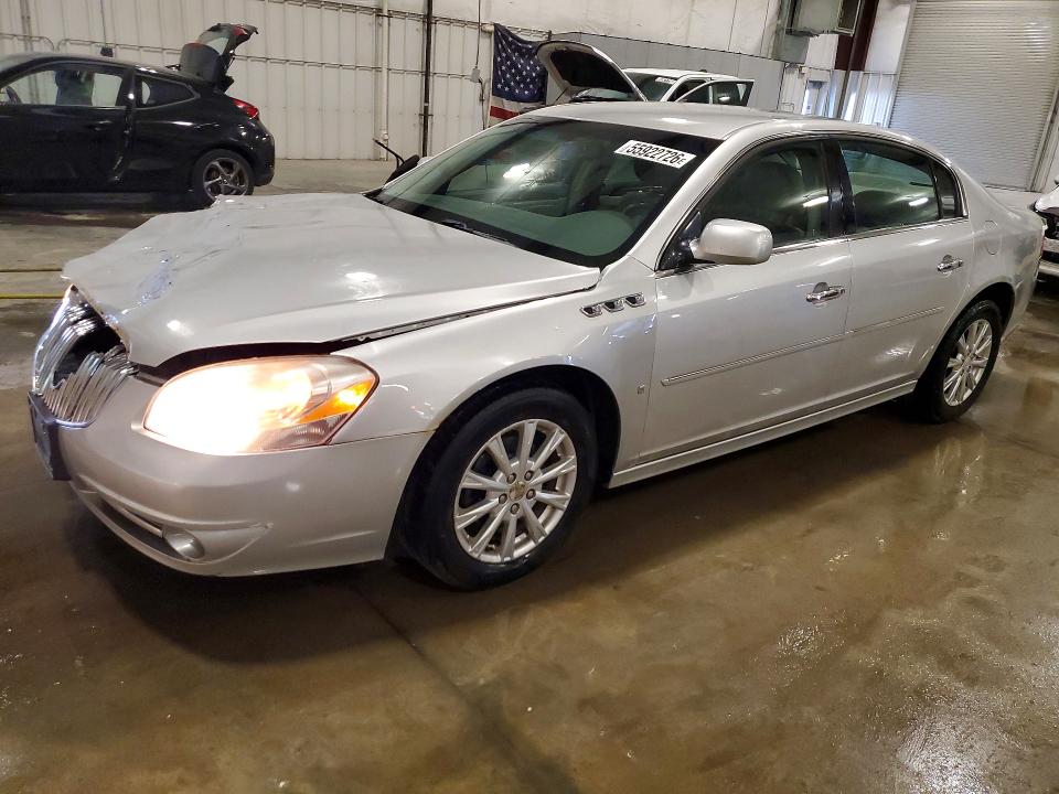 55922726 :رقم المزاد ، 1G4HC5EM4AU113555 vin ، 2010 Buick Lucerne مزاد بيع