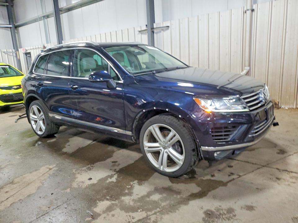Продажа на аукционе авто 2017 Volkswagen Touareg, vin: WVGGF7BP1HD006843, номер лота: 57479596