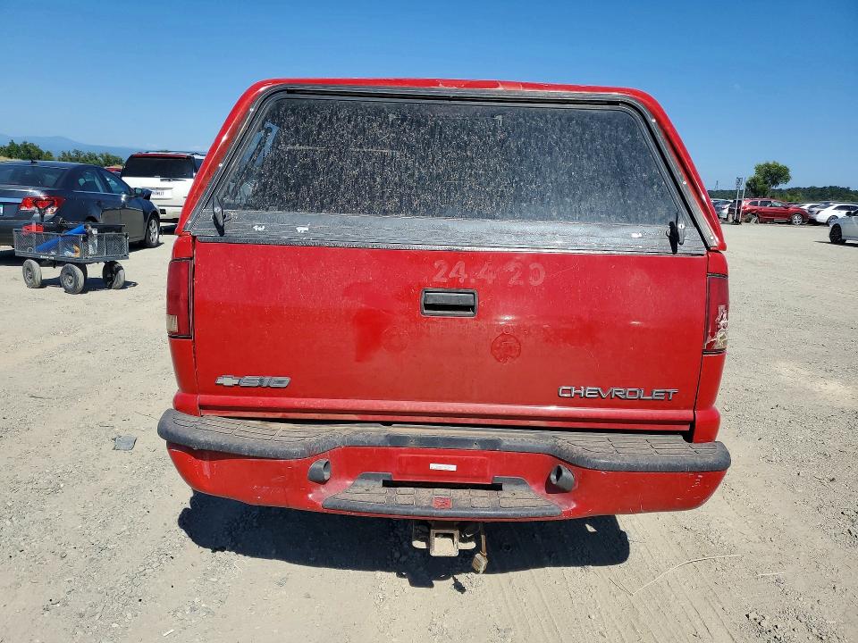 58330716 :رقم المزاد ، 1GCDT13WX2K107336 vin ، 2002 Chevrolet S Truck مزاد بيع