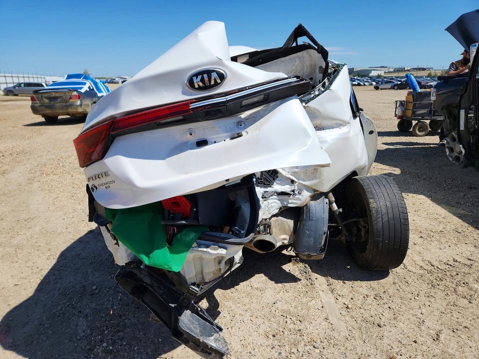 2021 Kia Forte მანქანა იყიდება აუქციონზე, vin: 3KPF54AD0ME317777, აუქციონის ნომერი: 58635466