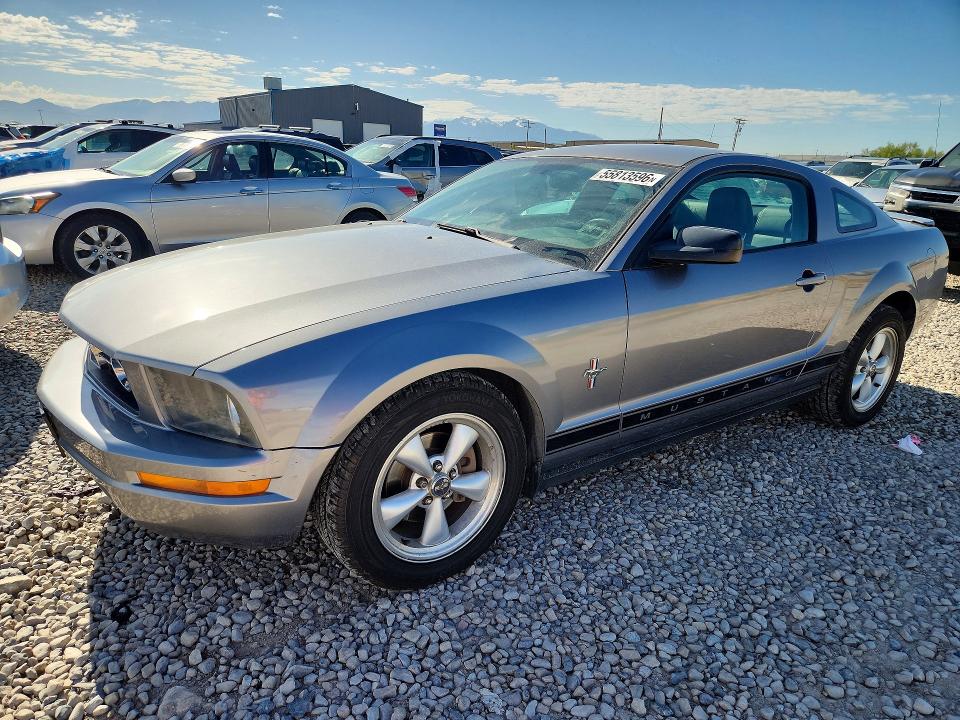 2007 Ford Mustang მანქანა იყიდება აუქციონზე, vin: 1ZVHT80N375250492, აუქციონის ნომერი: 55813596